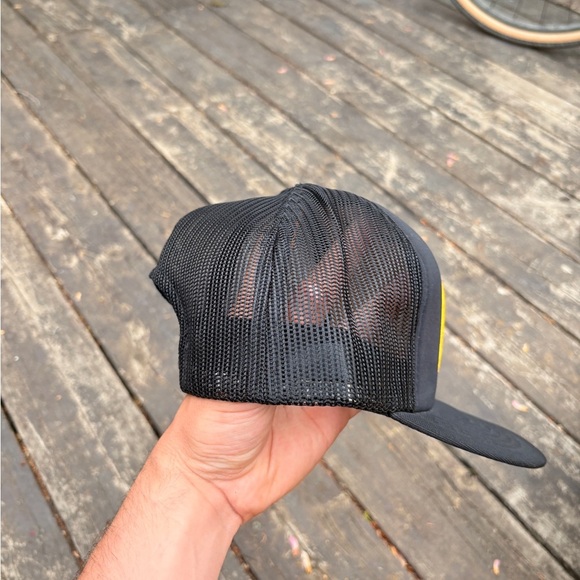 Vintage STROHLS BEER embroided trucker hat - Picture 4 of 4